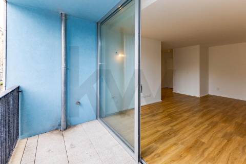 T2 Moderno em Matosinhos Sul com Varanda e Garagem – Perto da Praia e Metro