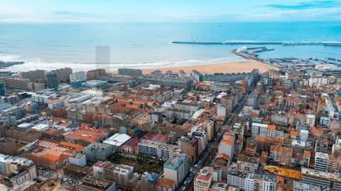 T2 Moderno em Matosinhos Sul com Varanda e Garagem – Perto da Praia e Metro