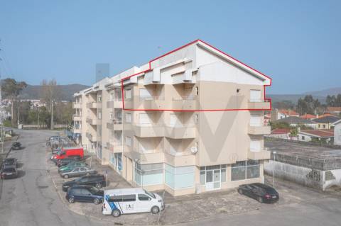 Apartamento T3+1 duplex com terraço em Freguesia de Âncora, Caminha