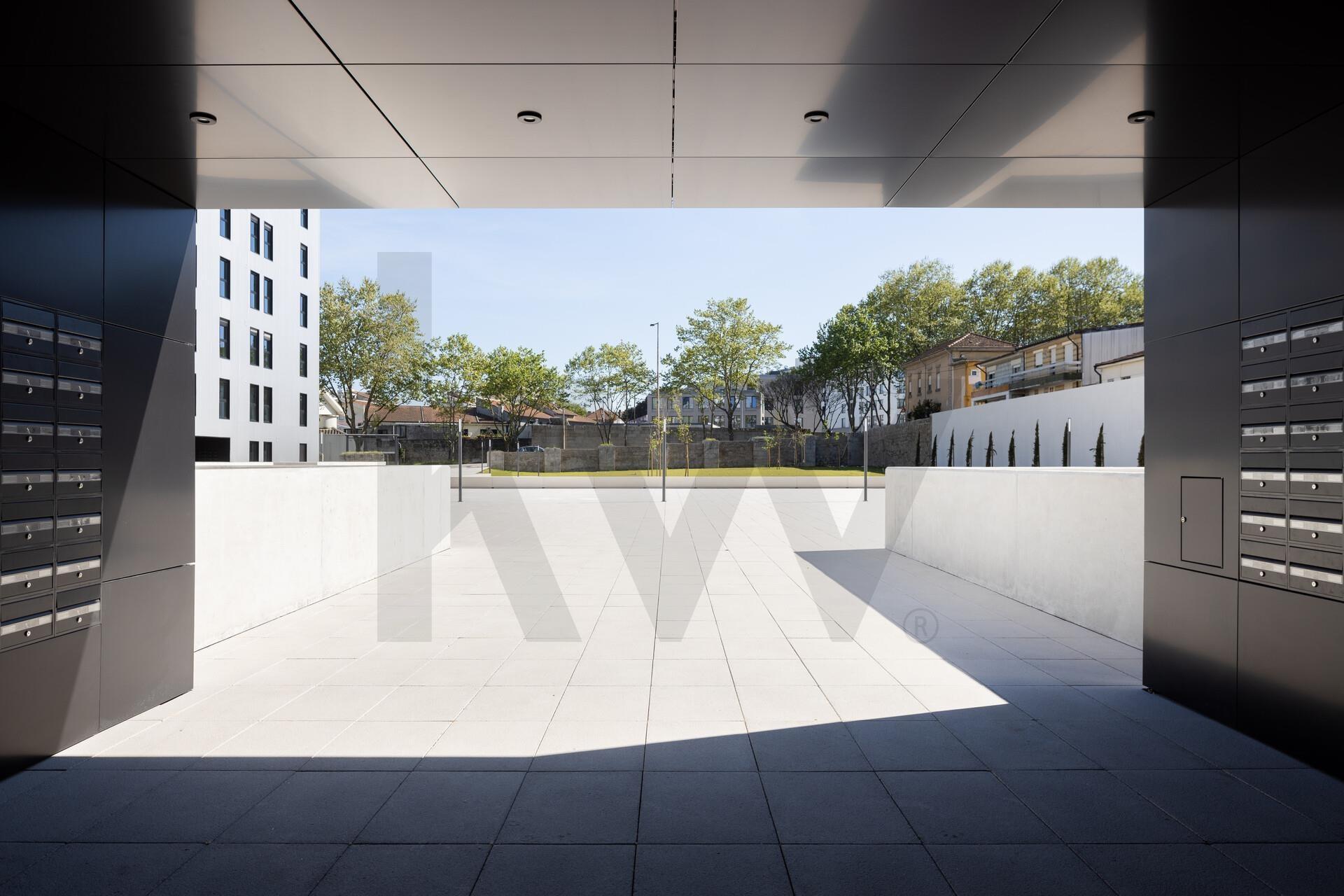 Excelente T0 para arrendamento junto ao Hospital de São João