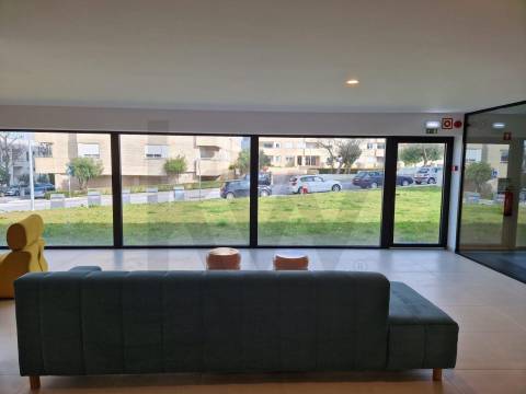 Excelente T0 para arrendamento junto ao Hospital de São João