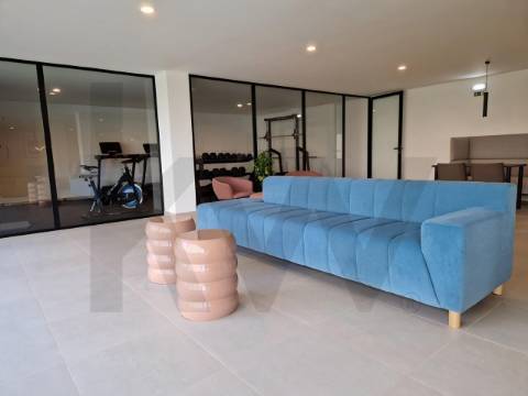 Excelente T0 para arrendamento junto ao Hospital de São João