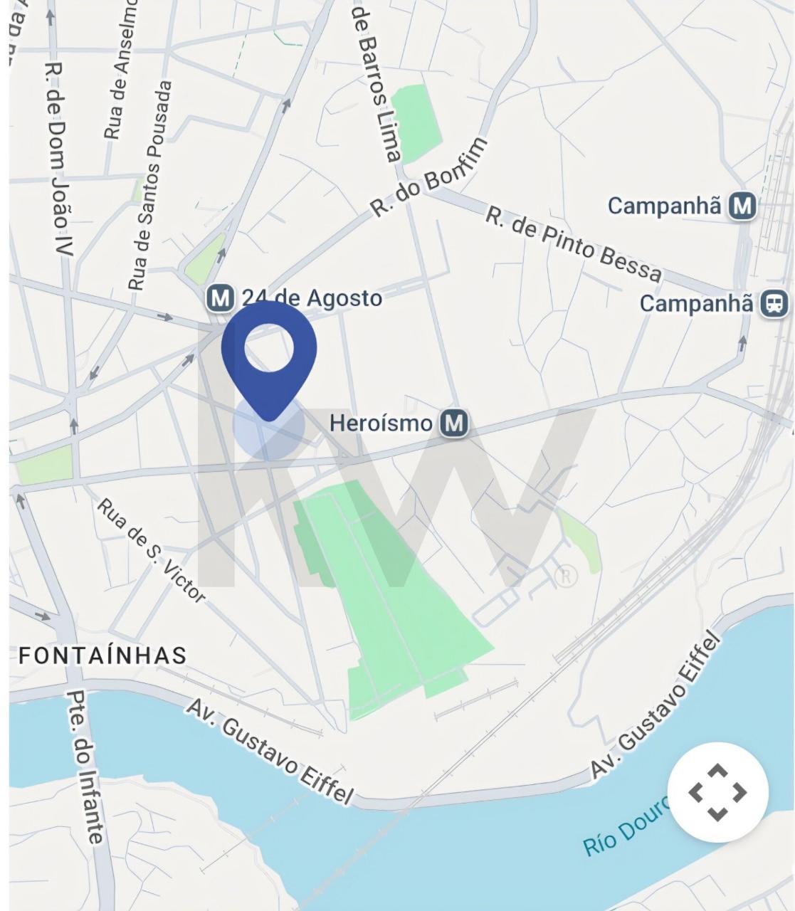 Venda conjunta de 2 X T1 no Bonfim  (Porto)  | AL (c/ histórico), longa duração ou hab. própria.