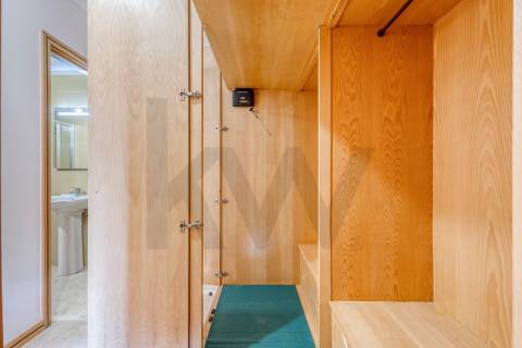 Apartamento T3+1 com Terraço (T4) - Vila Nova de Gaia - Metro VL8