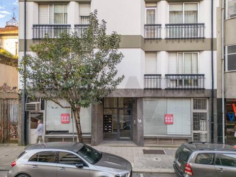 APARTAMENTO T1 DUPLEX COM TERRAÇO E VARANDA - CASA DA MÚSICA