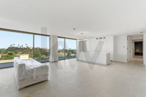 Carvoeiro: Vários apartamentos (T2, T3 e T4) em resort com rendimento (Rental Pool)