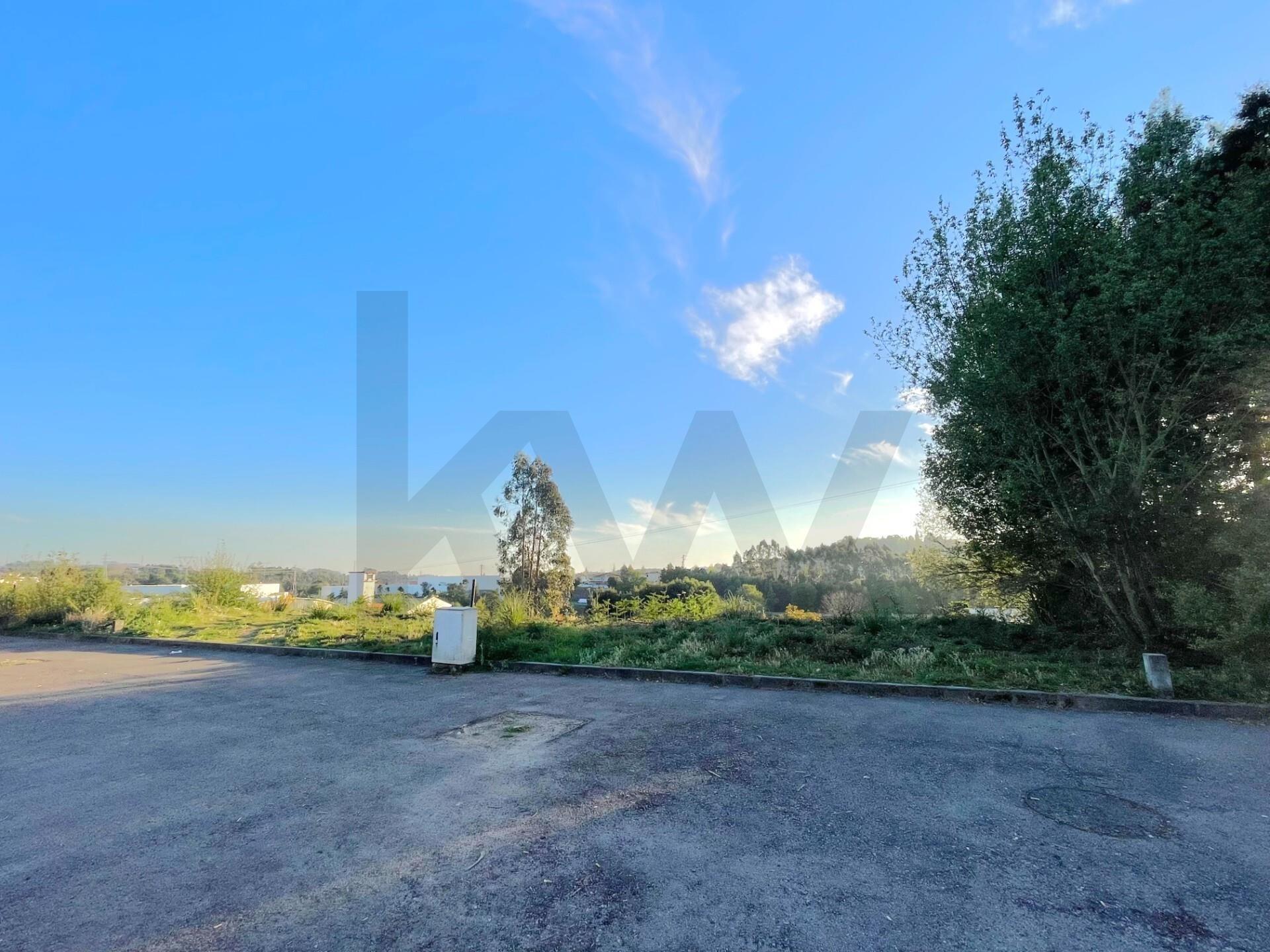 TERRENO INDUSTRIAL COM 1.031 M2 NA ZI DAS TRAVESSAS, S. JOÃO DA MADEIRA