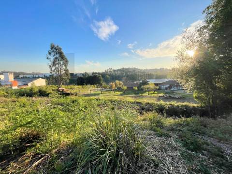 TERRENO INDUSTRIAL COM 1.031 M2 NA ZI DAS TRAVESSAS, S. JOÃO DA MADEIRA
