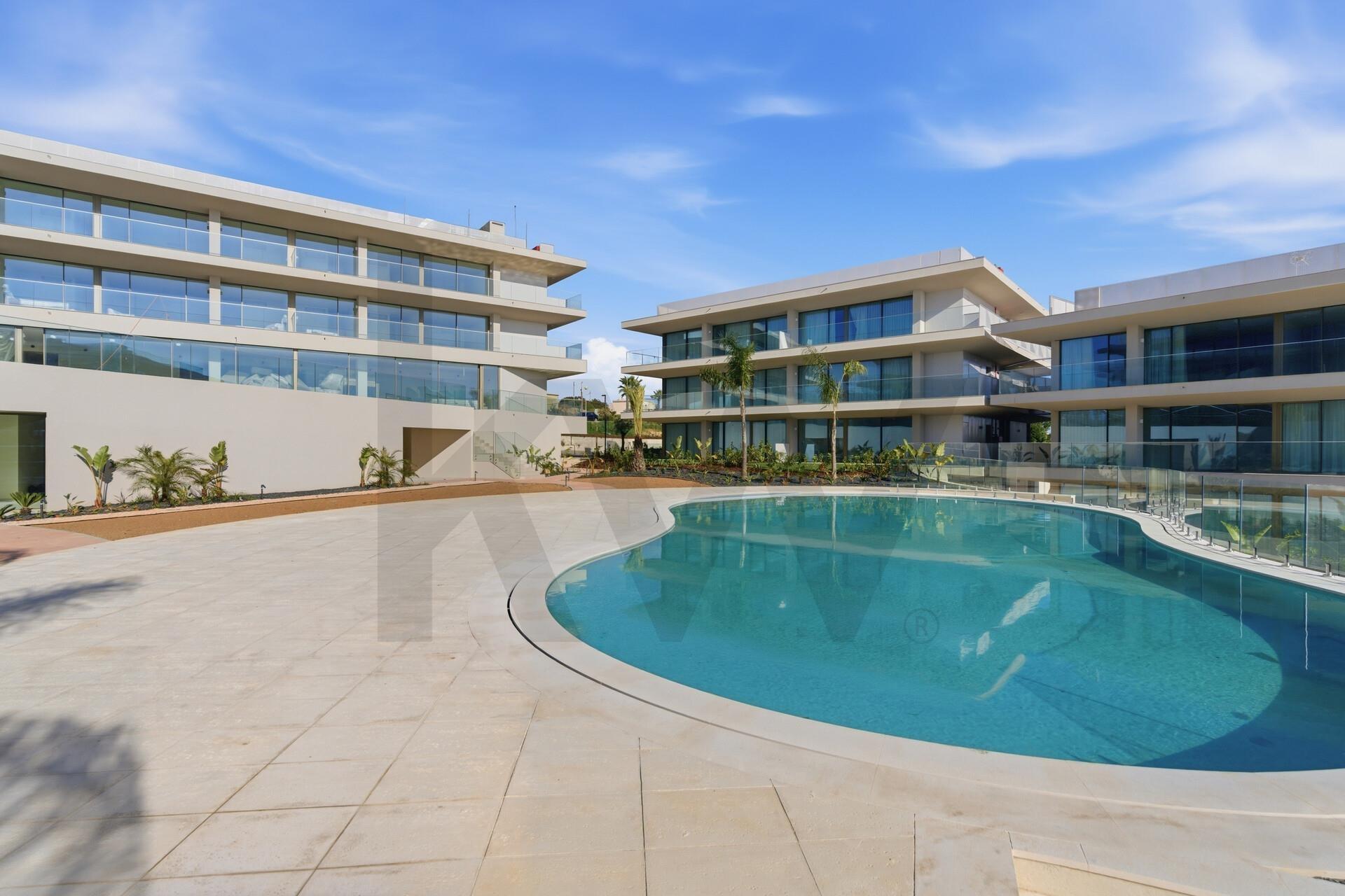 Carvoeiro: Apartamento T2 em resort com rendimento (Rental Pool)