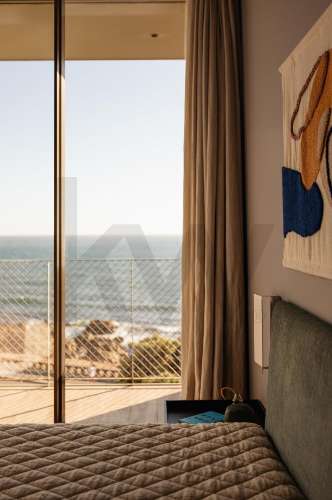 Apartamento T2 na Foz, Vista Mar Edifício Gilreu - Design Contemporâneo e Luz no Coração da Foz