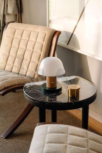 Apartamento T2 na Foz, Vista Mar Edifício Gilreu - Design Contemporâneo e Luz no Coração da Foz