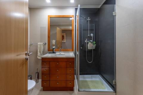 Apartamento T4 com 2 Suites e varandas em Alcabideche