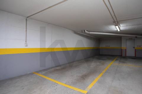 Apartamento T4 com 2 Suites e varandas em Alcabideche