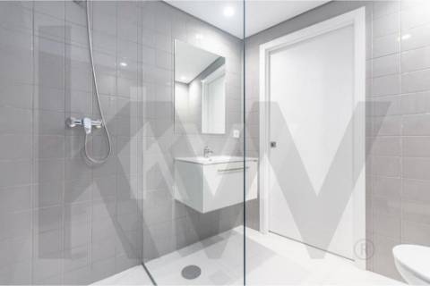 Apartamento T2 Com Garagem - Rua Oliveira Monteiro, Porto