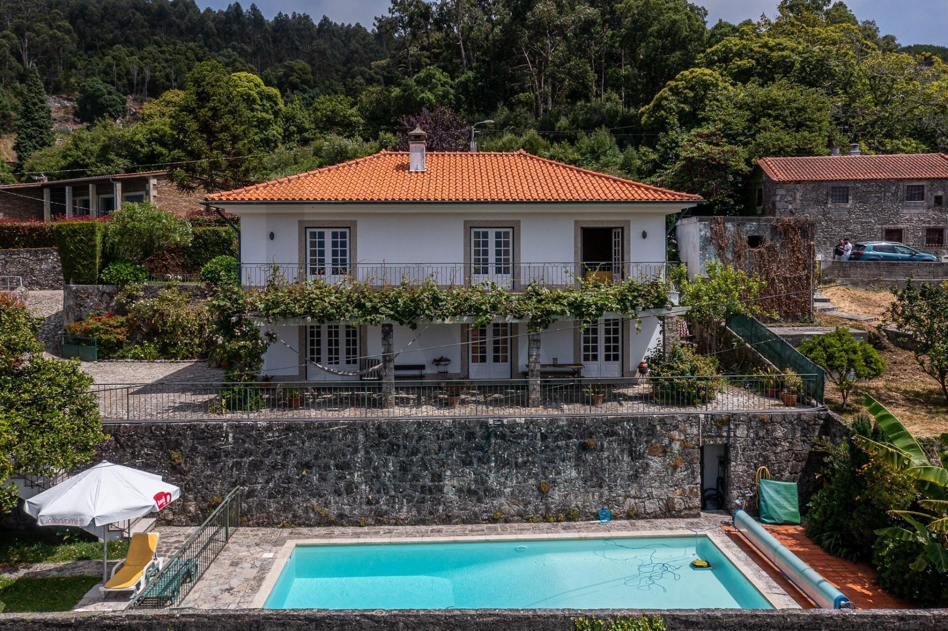 Moradia T4 com vista mar em Moledo