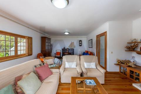 Moradia T4 com vista mar em Moledo