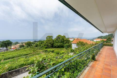 Moradia T4 com vista mar em Moledo