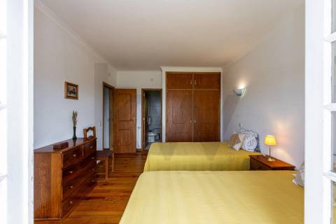 Moradia T4 com vista mar em Moledo