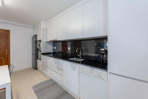 Moradia T4 com vista mar em Moledo