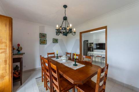 Moradia T4 com vista mar em Moledo