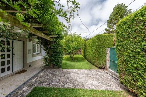 Moradia T4 com vista mar em Moledo