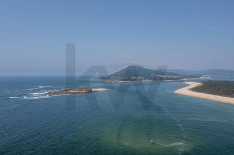 Moradia T4 com vista mar em Moledo