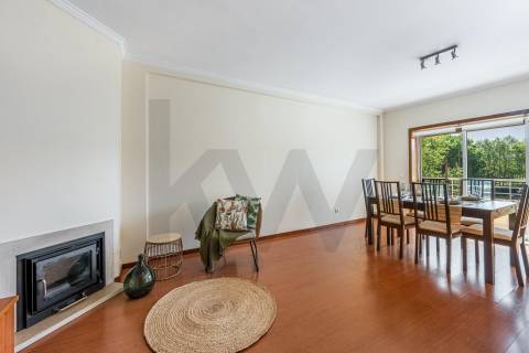 Apartamento T2 | Garagem e Arrumos | Jovim - Gondomar 