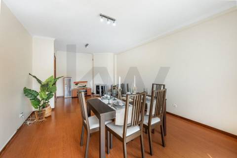 Apartamento T2 | Garagem e Arrumos | Jovim - Gondomar 