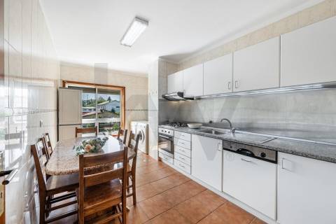 Apartamento T2 | Garagem e Arrumos | Jovim - Gondomar 
