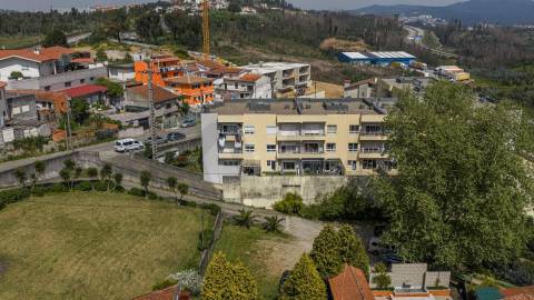 Apartamento T2 | Garagem e Arrumos | Jovim - Gondomar 