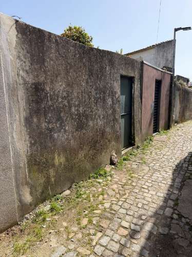 Moradia com vista panorâmica sobre o rio Douro – excelente oportunidade de investimento