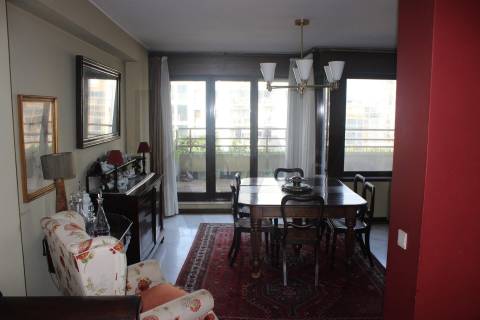 Apartamento T5 na Avenida da Boavista, com 270 m² 