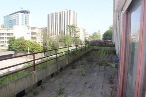 Apartamento T5 na Avenida da Boavista, com 270 m² 