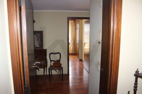 Apartamento T5 na Avenida da Boavista, com 270 m² 