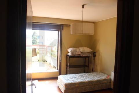 Apartamento T5 na Avenida da Boavista, com 270 m² 