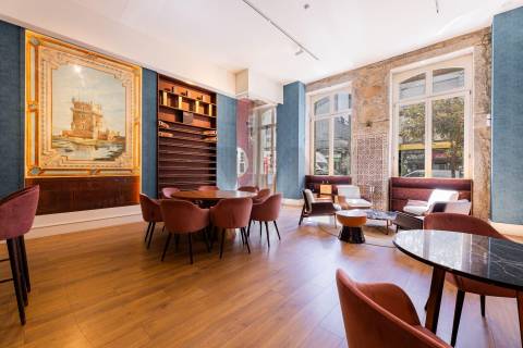 Loja - garrafeira para trespasse no centro de Braga- zona histórica da Sé