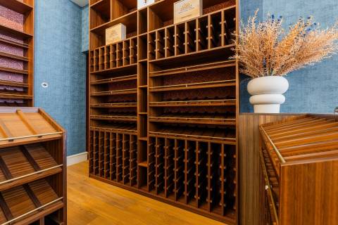 Loja - garrafeira para trespasse no centro de Braga- zona histórica da Sé