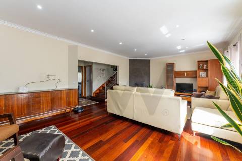 Moradia T3 em banda com terraço e garagem em Vila Praia de Âncora, Caminha