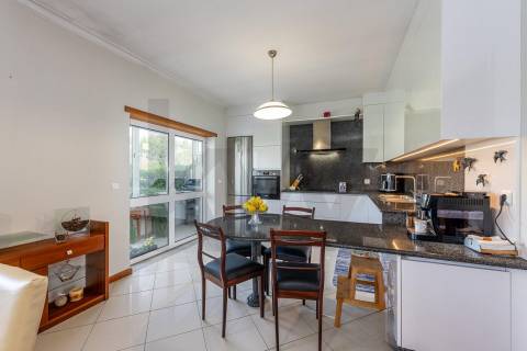 Moradia T3 em banda com terraço e garagem em Vila Praia de Âncora, Caminha