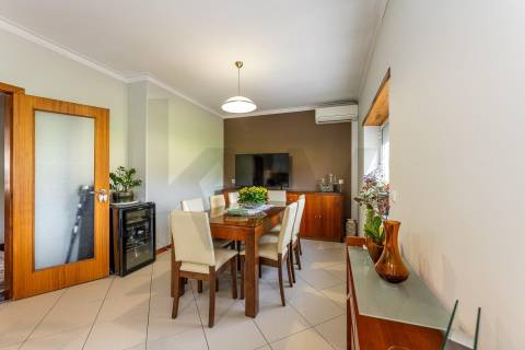 Moradia T3 em banda com terraço e garagem em Vila Praia de Âncora, Caminha