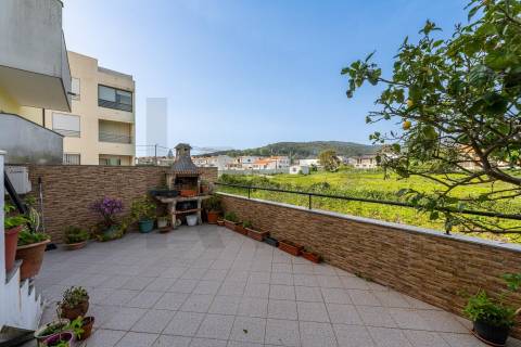 Moradia T3 em banda com terraço e garagem em Vila Praia de Âncora, Caminha