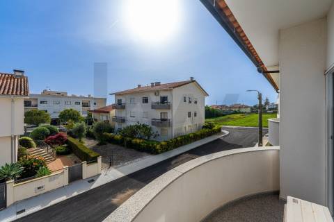 Moradia T3 em banda com terraço e garagem em Vila Praia de Âncora, Caminha