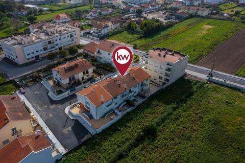 Moradia T3 em banda com terraço e garagem em Vila Praia de Âncora, Caminha