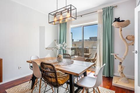 Apartamento T2 com Localização  Única e Estratégica-Junto ao Hospital São João  e Polo Universitário