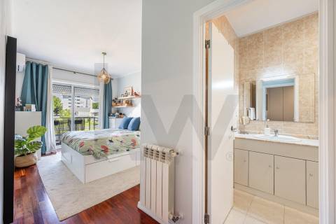 Apartamento T2 com Localização  Única e Estratégica-Junto ao Hospital São João  e Polo Universitário