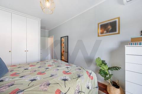 Apartamento T2 com Localização  Única e Estratégica-Junto ao Hospital São João  e Polo Universitário