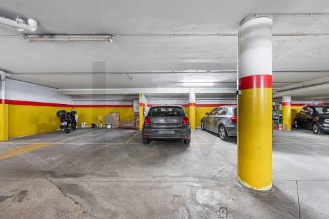 Apartamento T2 com Localização  Única e Estratégica-Junto ao Hospital São João  e Polo Universitário