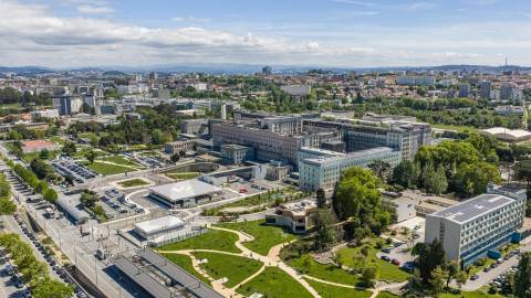 Apartamento T2 com Localização  Única e Estratégica-Junto ao Hospital São João  e Polo Universitário