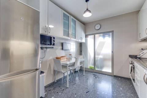 Apartamento T3 com 3 WC, Renovado em Moreira da Maia!