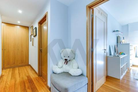 Apartamento T3 com 3 WC, Renovado em Moreira da Maia!